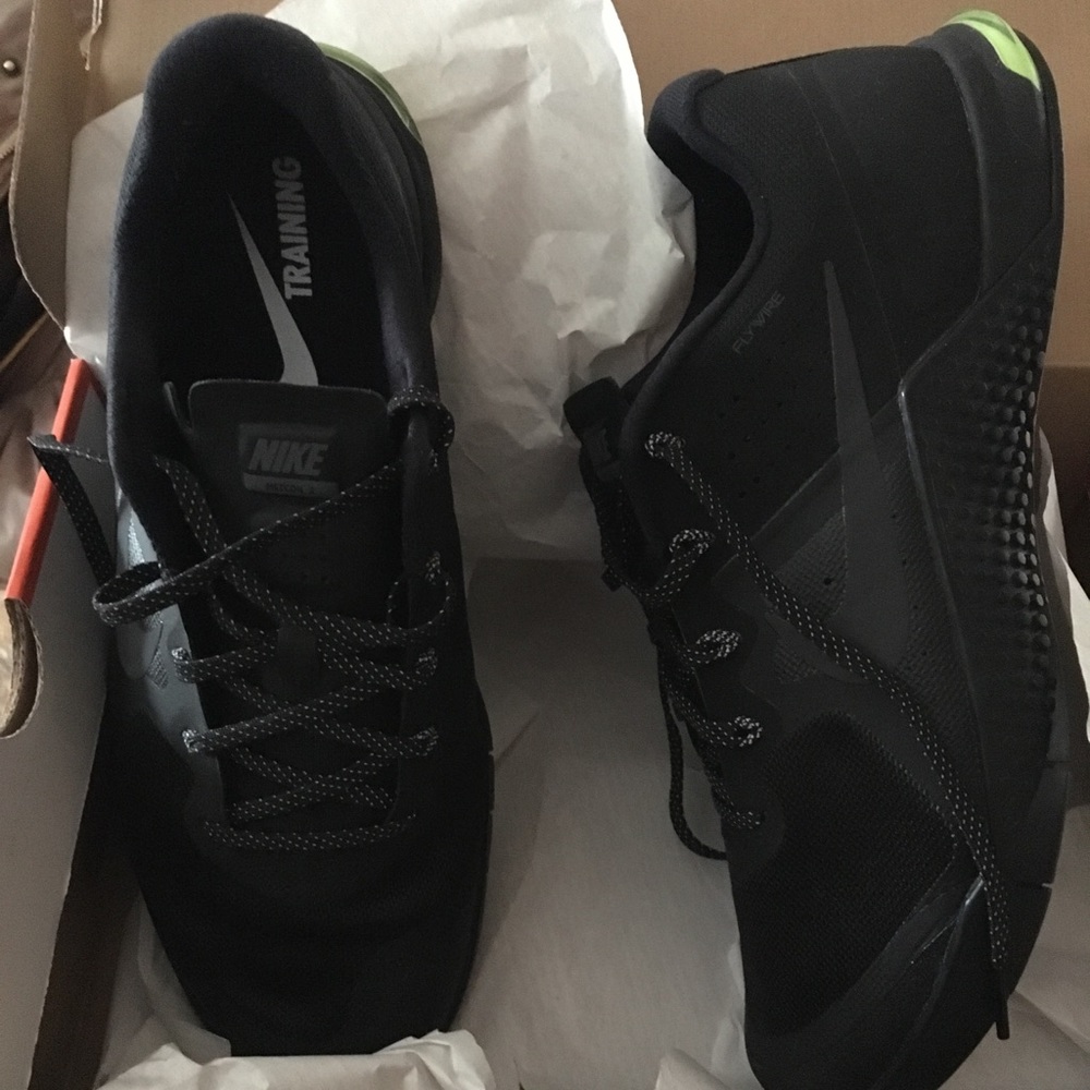 Men’s Nike Metcon 2 Training shoe size 12. New!